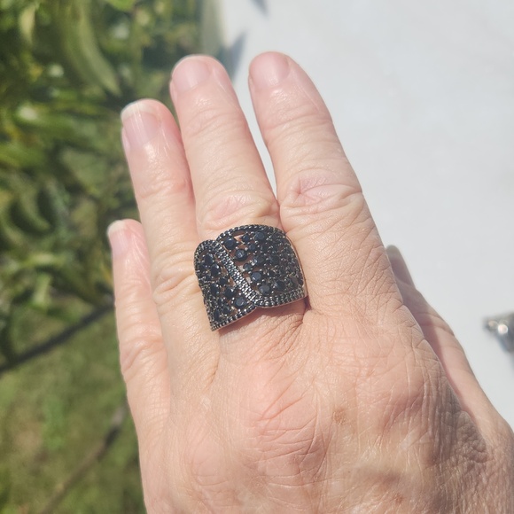Black Onyx Statement Ring. - Picture 7 of 14